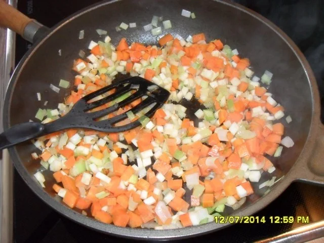 Rezept: Tortellini in Gemüsesosse Bild Nr. 11 Tortellini in Gemüsesosse - Rezept - Bild Nr. 11