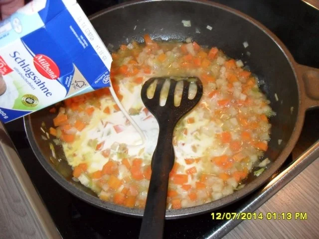 Rezept: Tortellini in Gemüsesosse Bild Nr. 15 Tortellini in Gemüsesosse - Rezept - Bild Nr. 15