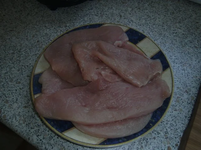 Hähnchenrouladen gefüllt mit Schinken, Paprika und Frischkäse - Rezept - Bild Nr. 2