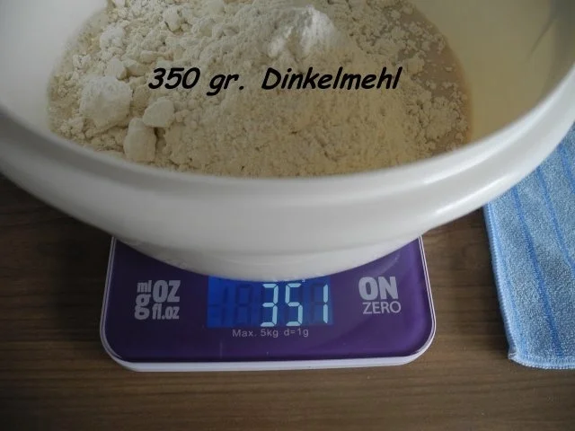 Brot & Brötchen : Sonnenblumen - Dinkel - Brot - Rezept - Bild Nr. 3