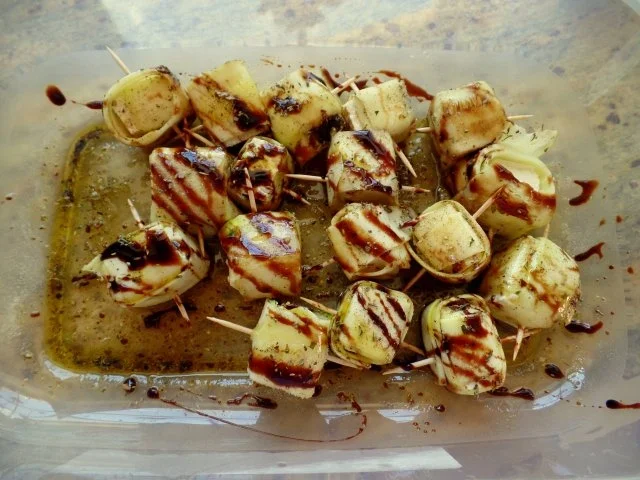 Zucchini-Feta-Spieße zum Grillen - Rezept