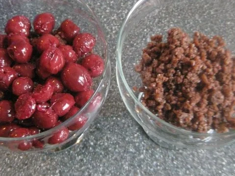 KIRSCHPUDDING MIT PUMPERNICKEL, VOR DEM FINALE !!! - Rezept - Bild Nr. 3