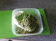 Frühstückquark: Schnittlauch und Bärlauch tummeln sich im Magerquark - Rezept