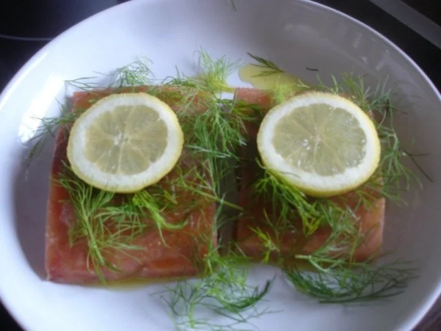 Wildlachs-Filet mit Tomaten-Gurken Salat - Rezept - Bild Nr. 3