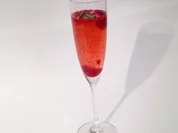 Crémant de Loire mit Himbeersud - Rezept