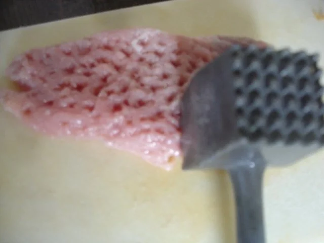 Schnitzelbrot mit Tatarsauce *) - Rezept - Bild Nr. 3