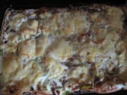 Blätterteigpizza mit Hack und Zucchini - Rezept