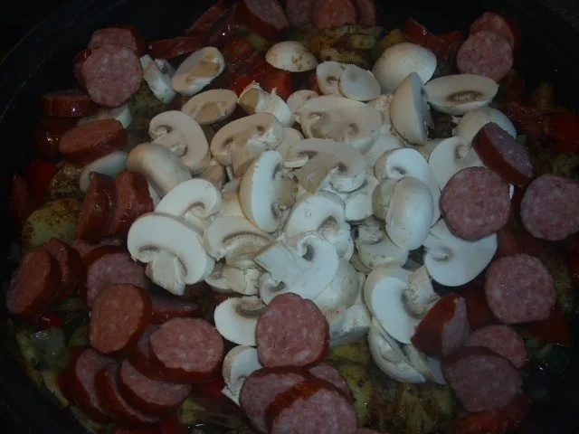 Gemüsepfane mit Cabanossi und Camembert - Rezept - Bild Nr. 4