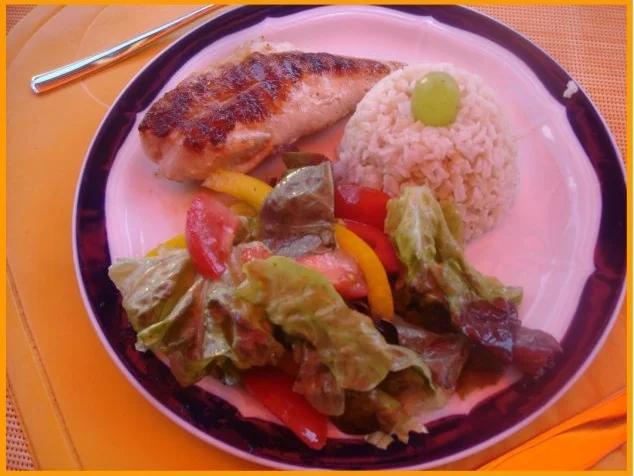 Rezept: Hähnchenbrustfilet mit Vollkornreis und gemischten Salat Bild Nr. 8 Hähnchenbrustfilet mit Vollkornreis und gemischten Salat - Rezept - Bild Nr. 8