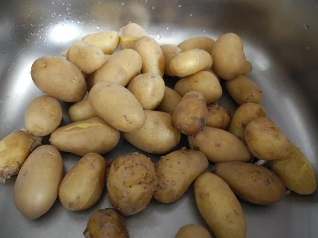 Rezept: Lachs an schwäbischen Kartoffelsalat mit Radieschen-Gurken-Salat Bild Nr. 7 Lachs an schwäbischen Kartoffelsalat mit Radieschen-Gurken-Salat - Rezept - Bild Nr. 7