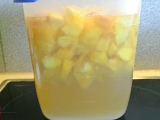 Rezept: Pfirsichlikör Pfirsichlikör - Rezept