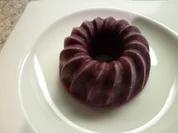 Heidelbeer/Himbeer-Eisgugelhupf - Rezept