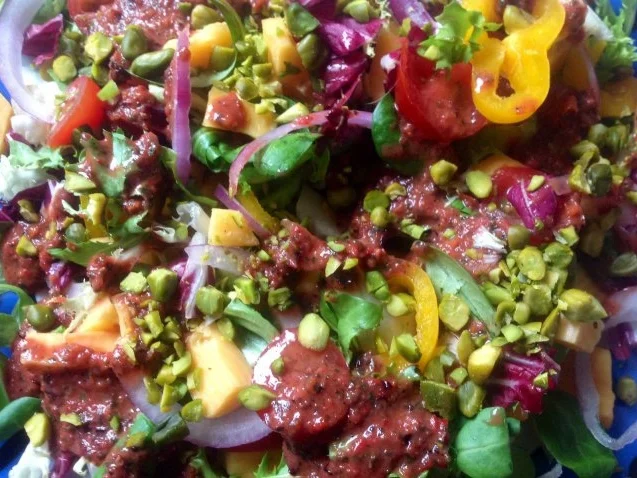 Rezept: Fruchtiger gemischter Salat mit Käse Bild Nr. 2 Fruchtiger gemischter Salat mit Käse - Rezept - Bild Nr. 2