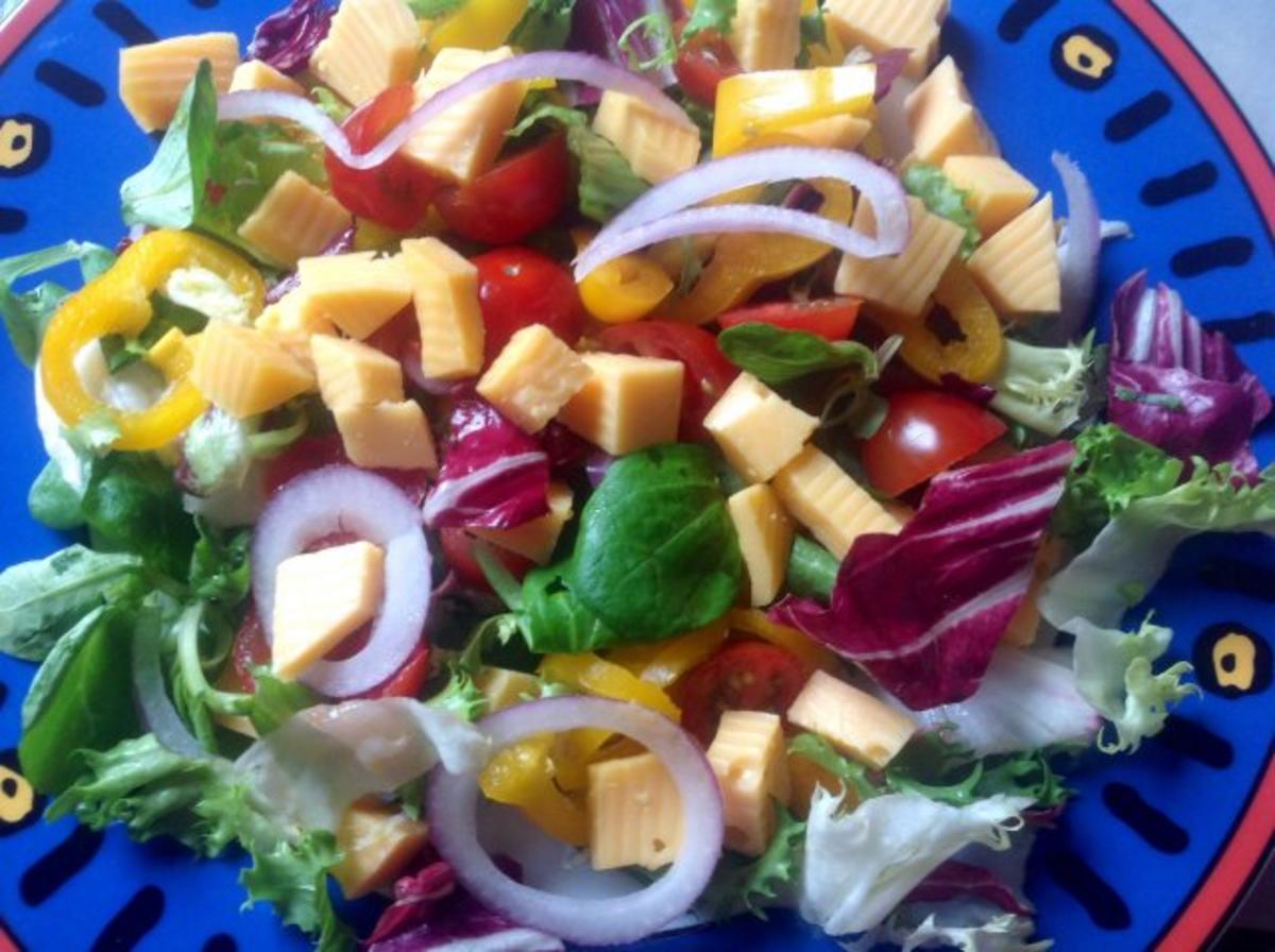 Fruchtiger gemischter Salat mit Käse - Rezept - Bild Nr. 5