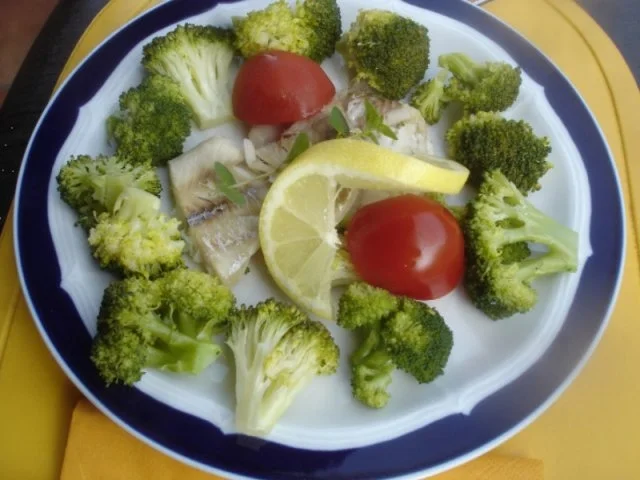 Seelachsfilet mit Brokkoli gedünstet - Rezept - Bild Nr. 10