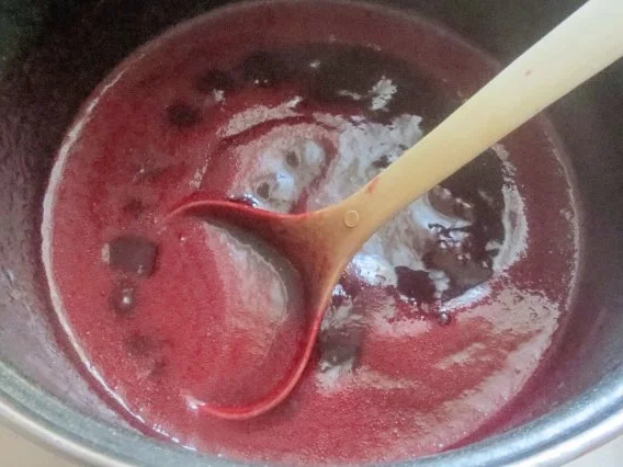 Einmachen: Beeren-Marmelade, extra-fruchtig - Rezept - Bild Nr. 3