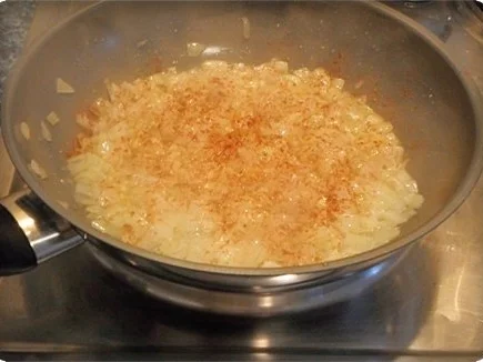 Saftiges Gulasch aus Rinderbeinscheiben mit Klößen - Rezept - Bild Nr. 6