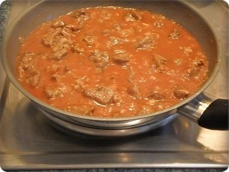 Saftiges Gulasch aus Rinderbeinscheiben mit Klößen - Rezept - Bild Nr. 10