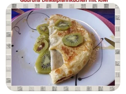 Rezept: Kuchen: Kiwi-Pfannkuchen mit Dinkelmehl Kuchen: Kiwi-Pfannkuchen mit Dinkelmehl - Rezept