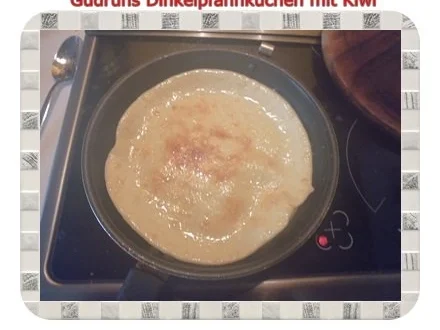 Rezept: Kuchen: Kiwi-Pfannkuchen mit Dinkelmehl Bild Nr. 7 Kuchen: Kiwi-Pfannkuchen mit Dinkelmehl - Rezept - Bild Nr. 7