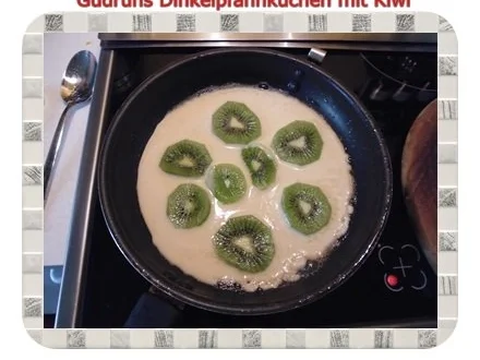 Rezept: Kuchen: Kiwi-Pfannkuchen mit Dinkelmehl Bild Nr. 9 Kuchen: Kiwi-Pfannkuchen mit Dinkelmehl - Rezept - Bild Nr. 9