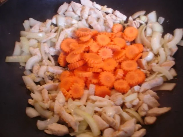 Rezept: Vollkornreis mit Wok-Hähnchenbrustfilet-Gemüse Bild Nr. 7 Vollkornreis mit Wok-Hähnchenbrustfilet-Gemüse - Rezept - Bild Nr. 7