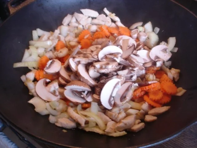 Rezept: Vollkornreis mit Wok-Hähnchenbrustfilet-Gemüse Bild Nr. 8 Vollkornreis mit Wok-Hähnchenbrustfilet-Gemüse - Rezept - Bild Nr. 8