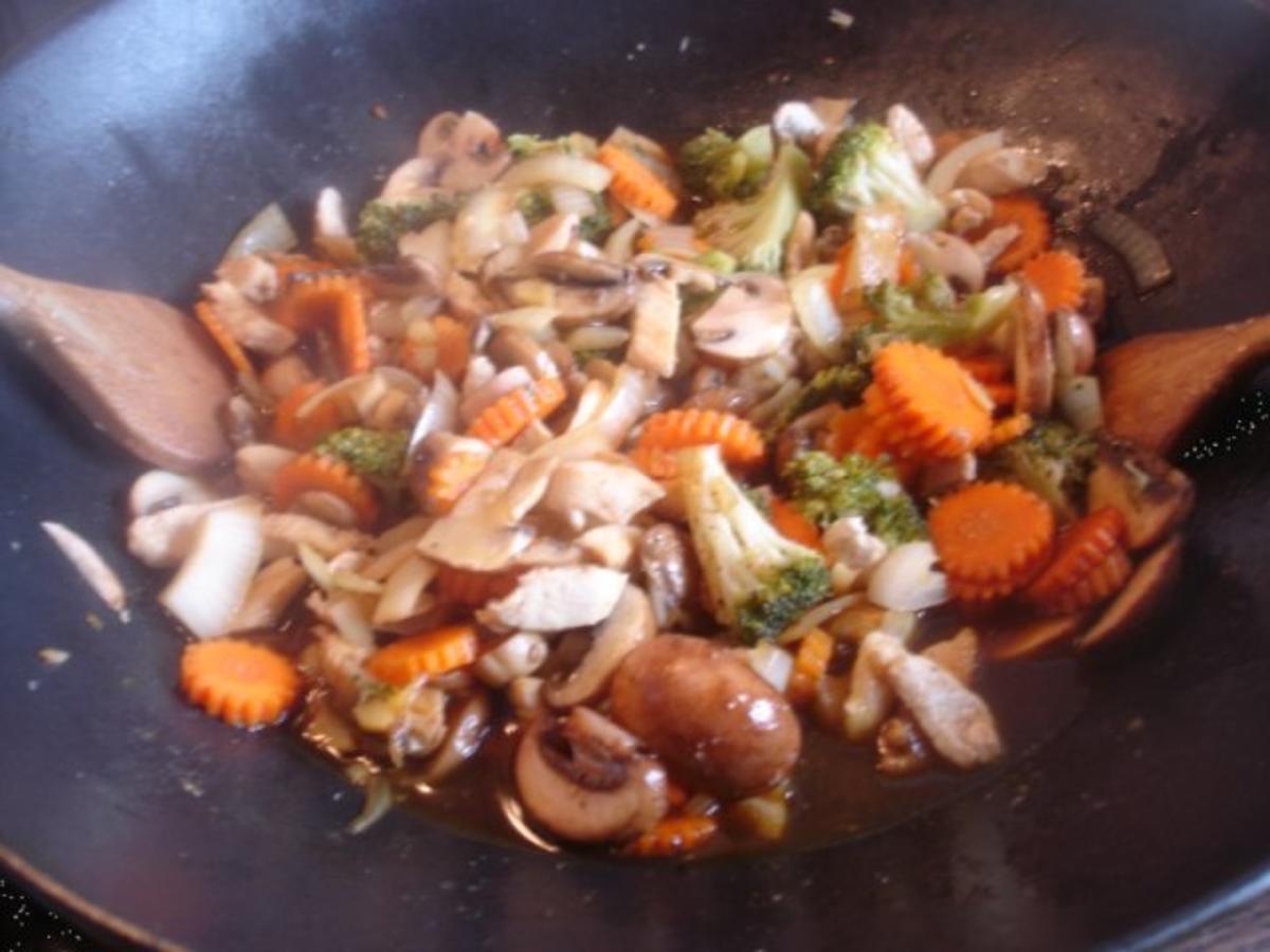 Vollkornreis mit Wok-Hähnchenbrustfilet-Gemüse - Rezept - Bild Nr. 10