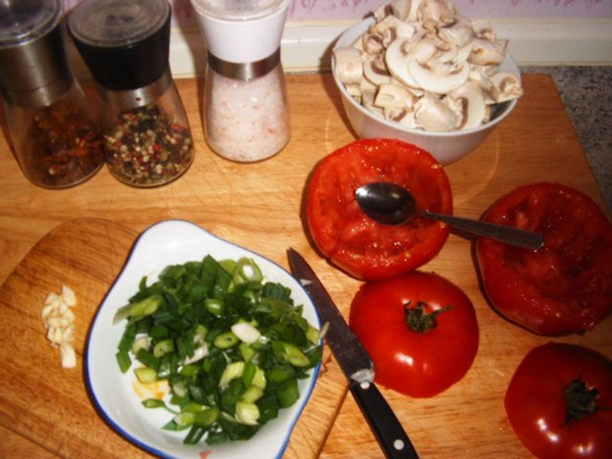 Gefüllte Tomaten --fleischlos - Rezept - Bild Nr. 4