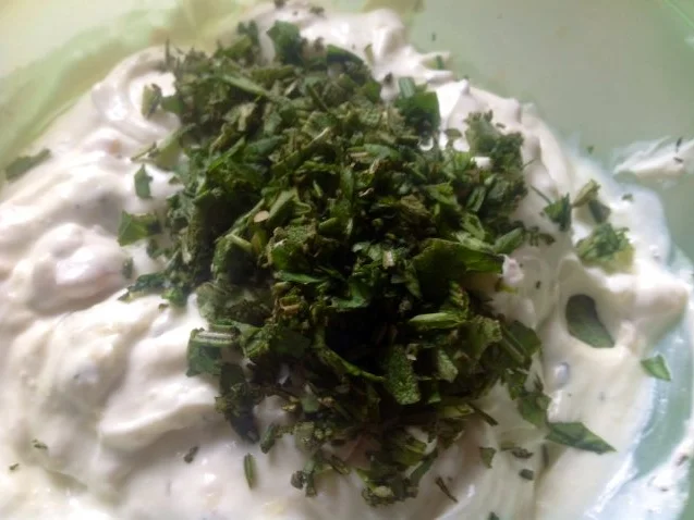 Rezept: Mediterraner Kräuterquark Bild Nr. 7 Mediterraner Kräuterquark - Rezept - Bild Nr. 7