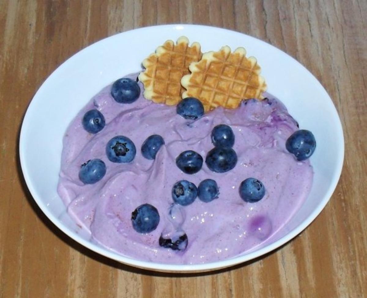 Blaubeer - Quarkspeise - Rezept mit Bild - kochbar.de