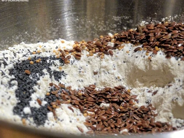 Rezept: Dinkel-Dreikorn-Brötchen Bild Nr. 6 Dinkel-Dreikorn-Brötchen - Rezept - Bild Nr. 6