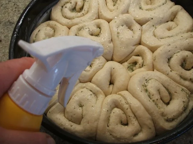 Brot/Brötchen:  Knoblauchrosen zum Lammtopf von "diekarin" - Rezept - Bild Nr. 11