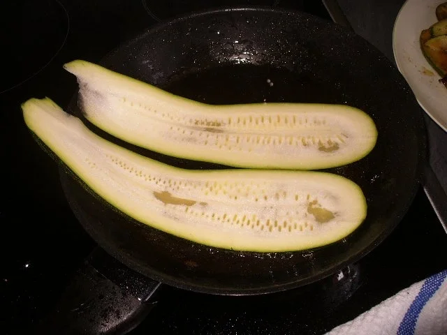 Gehacktes im Zucchinimantel - Rezept - Bild Nr. 5