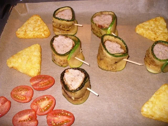 Gehacktes im Zucchinimantel - Rezept - Bild Nr. 8