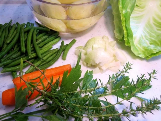 Rezept: Grüne Bohnensuppe mit Ochsenschwanz ... Bild Nr. 3 Grüne Bohnensuppe mit Ochsenschwanz ... - Rezept - Bild Nr. 3