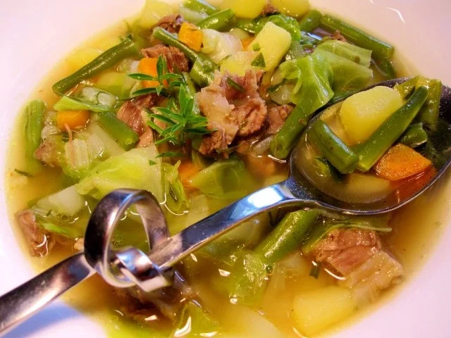 Rezept: Grüne Bohnensuppe mit Ochsenschwanz ... Bild Nr. 8 Grüne Bohnensuppe mit Ochsenschwanz ... - Rezept - Bild Nr. 8