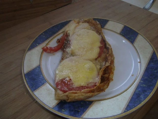 Rezept: Pfannkuchenberg mit Gehacktessaucen-Füllung Bild Nr. 11 Pfannkuchenberg mit Gehacktessaucen-Füllung - Rezept - Bild Nr. 11