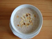 Joghurt - Mandel-Cremesüppchen - Rezept