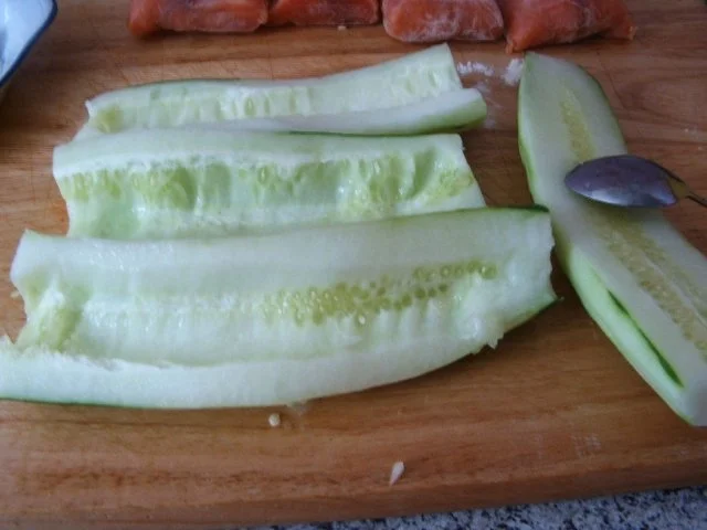 Rezept: Lachsfilet mit Gurkensoße Bild Nr. 3 Lachsfilet mit Gurkensoße - Rezept - Bild Nr. 3