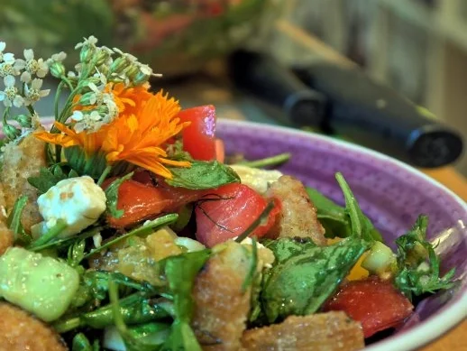 Rezept: Wilde Thymian-Panzanella Wilde Thymian-Panzanella - Rezept