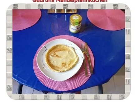 Rezept: Kuchen: Mandelpfannkuchen Bild Nr. 10 Kuchen: Mandelpfannkuchen - Rezept - Bild Nr. 10