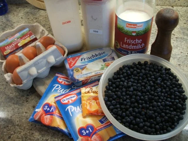 Backen: Eierschecke mit Schwarzbeeren - Rezept - Bild Nr. 2