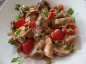 Rezept: Hähnchengeschnetzeltes mit Pilzen Hähnchengeschnetzeltes mit Pilzen - Rezept