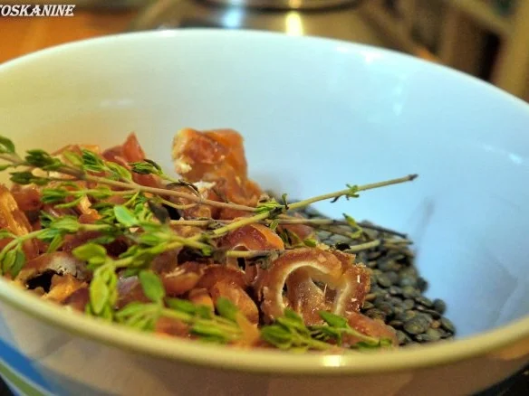 Rezept: Hähnchenkeulen mit Puy-Linsen Bild Nr. 4 Hähnchenkeulen mit Puy-Linsen - Rezept - Bild Nr. 4