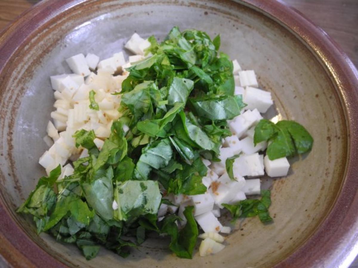 Salat : Ziegenkäse-Salat mit Basilikum und Leinöl - Rezept - Bild Nr. 5