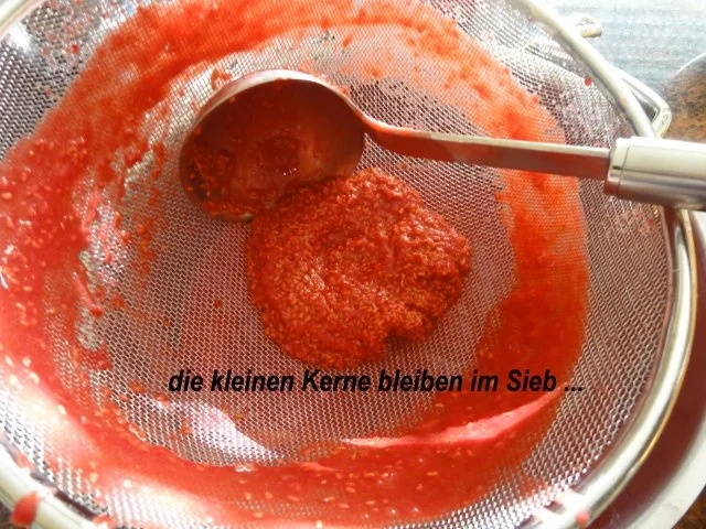 Rezept: M+G: HIMBEERGELEE Bild Nr. 5 M+G: HIMBEERGELEE - Rezept - Bild Nr. 5