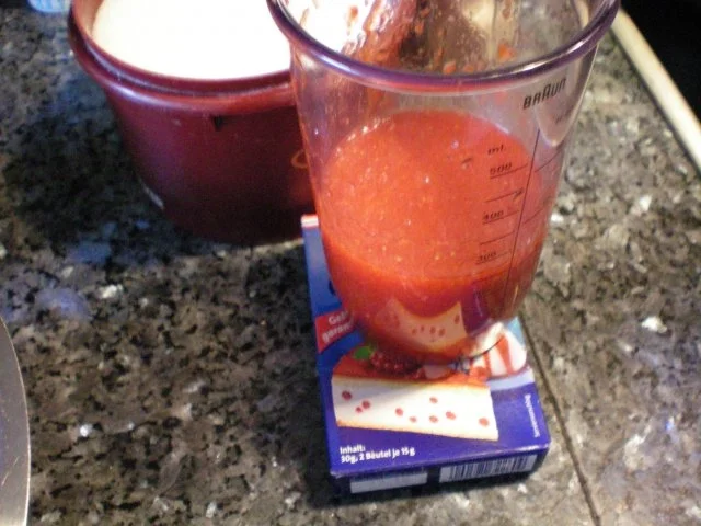 Dessert: Erdbeeren auf Joghurt - Rezept - Bild Nr. 3