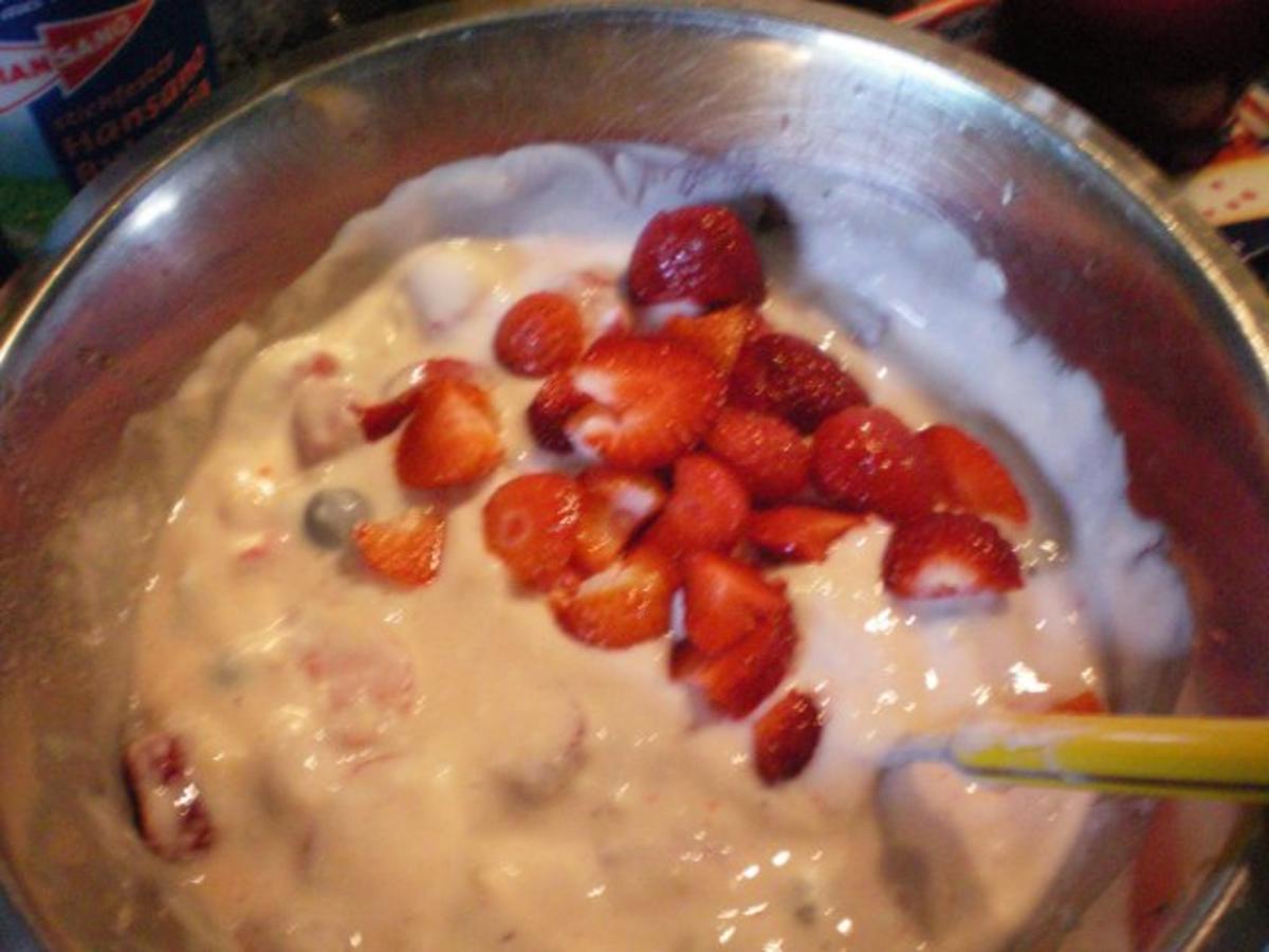 Dessert: Erdbeeren auf Joghurt - Rezept - Bild Nr. 4