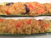 Kochen: Gefüllte Zucchini mit Bulgur und Ziegenkäse - Rezept